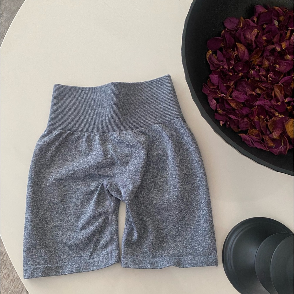 NVGTN high waist scrunch shorts